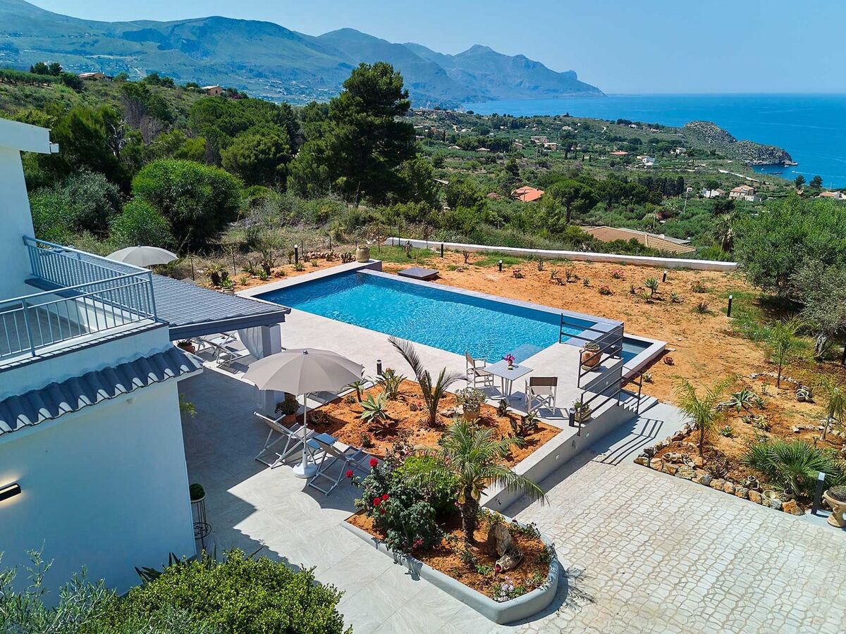 Villa Antonella – 4 chambres, piscine infinity et vue mer - Photo 33