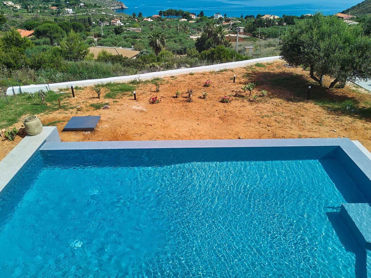 Villa Antonella – 4 chambres, piscine infinity et vue mer - Photo 34