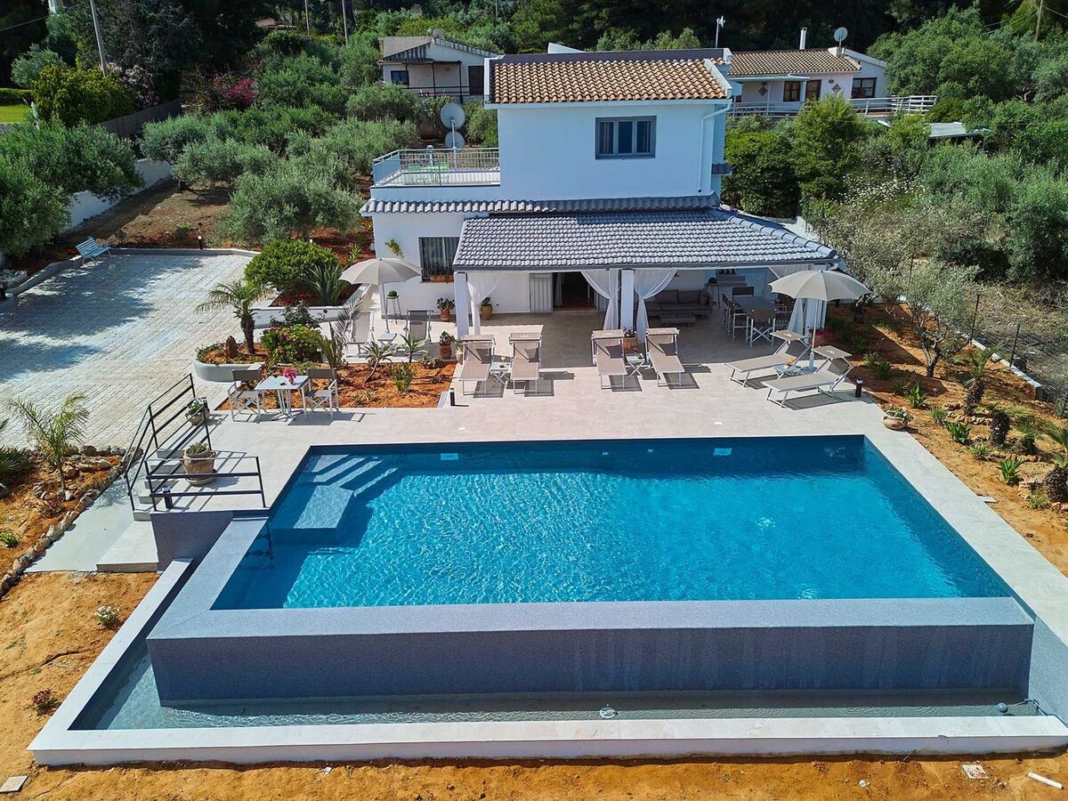 Villa Antonella – 4 chambres, piscine infinity et vue mer - Photo 36