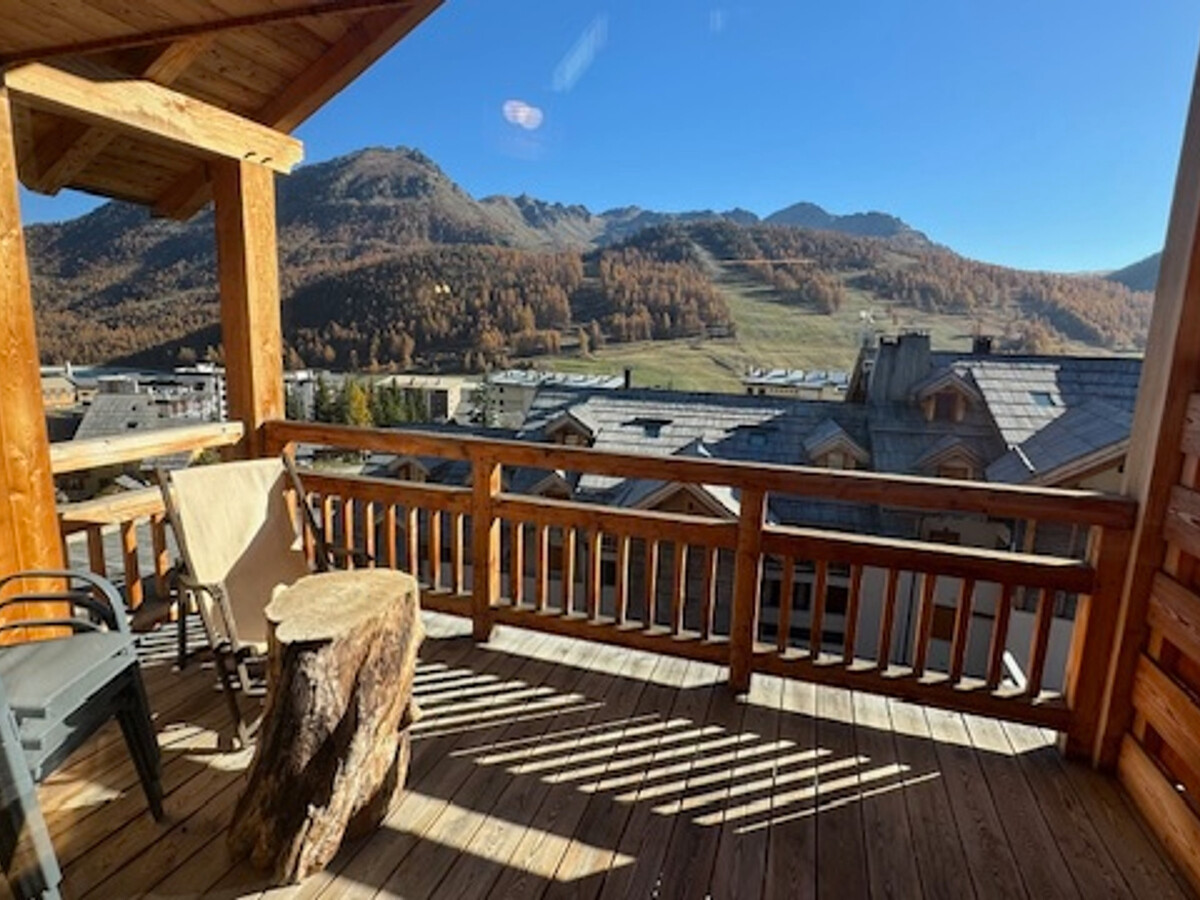 Duplex prestige 4 chambres, terrasse vue pistes - Montgenèvre - Photo 4
