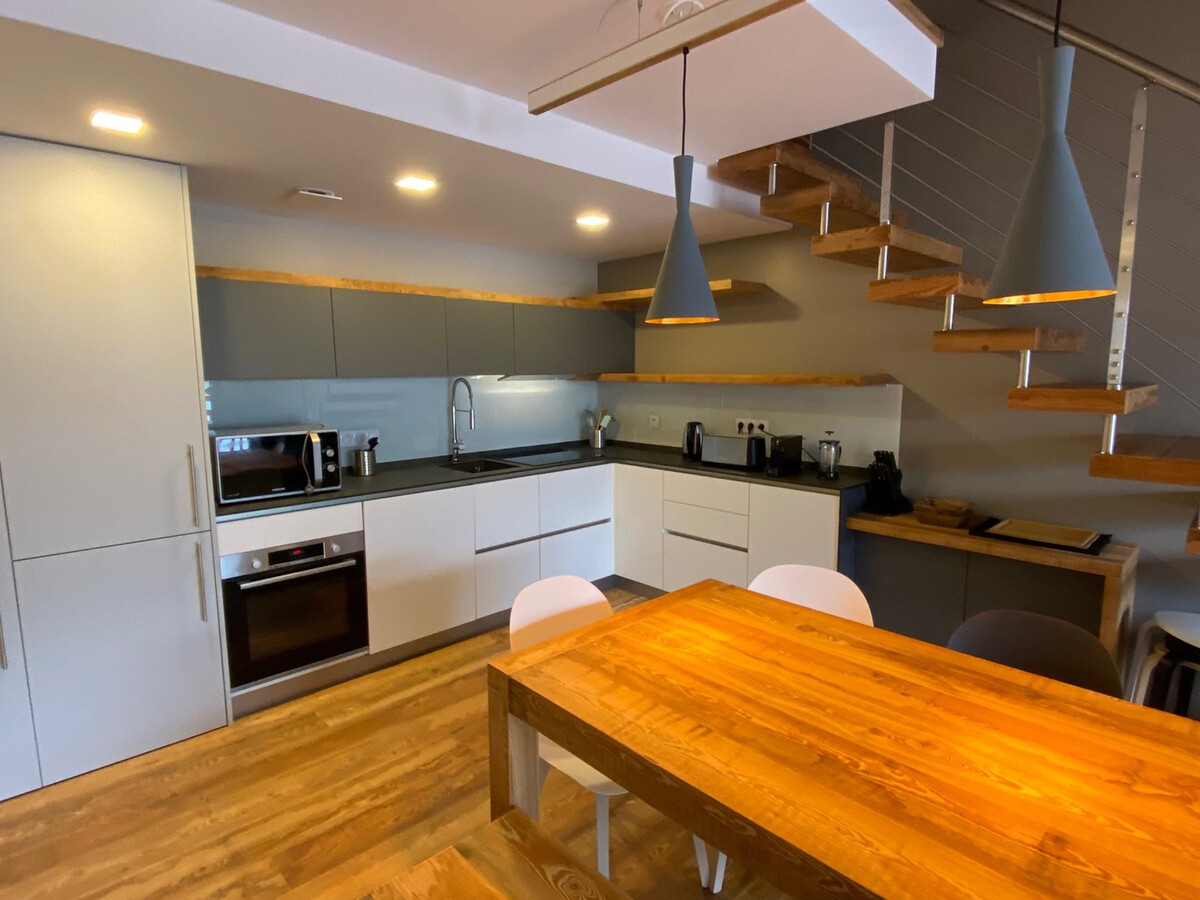 Duplex 9 pers. plein sud avec terrasse 26m² aux pistes - Photo 3