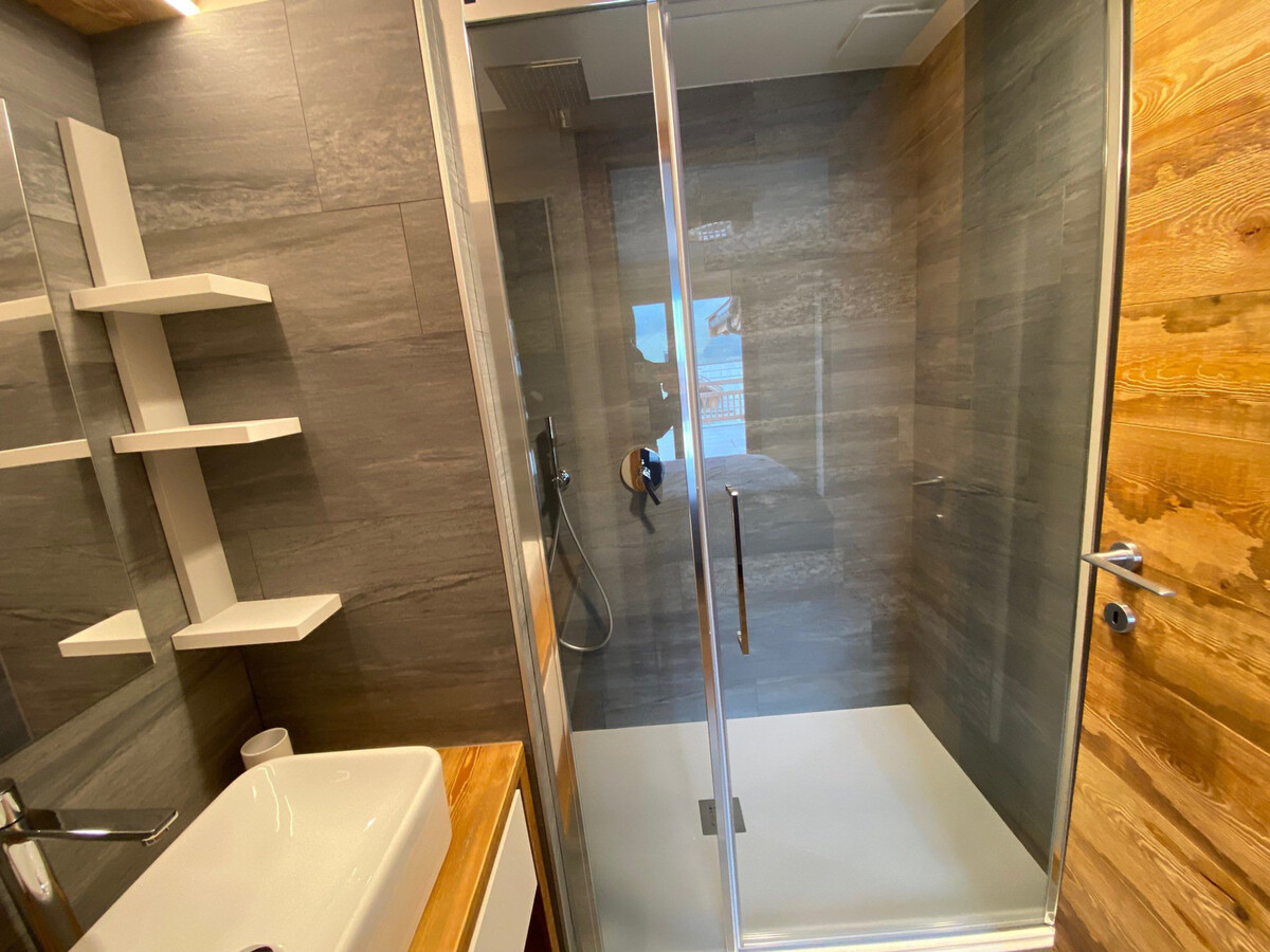 Duplex 9 pers. plein sud avec terrasse 26m² aux pistes - Photo 11