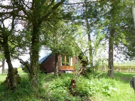 Location gite à Le Vernet   Ariège, Chalet avec animaux admis, vue sur carrières