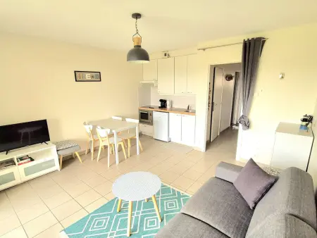 Studio 35m² rez-de-chaussée terrasse sans vis-à-vis : photo 7