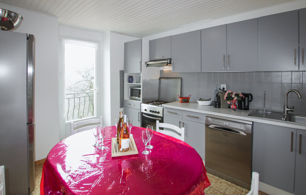 Maison pierre avec terrasse, rivière à 3 km - Photo 4
