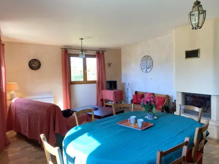 Grand chalet au cœur d'un centre équestre près de Vichy : photo 6