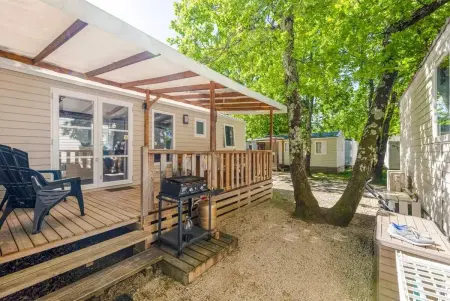 Bungalow 3 chambres avec piscine partagée à Lagorce, 32 m² : photo 3