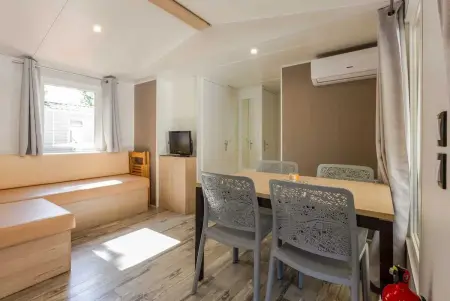 Bungalow 3 chambres avec piscine partagée à Lagorce, 32 m² : photo 7
