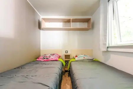 Bungalow 3 chambres avec piscine partagée à Lagorce, 32 m² : photo 10