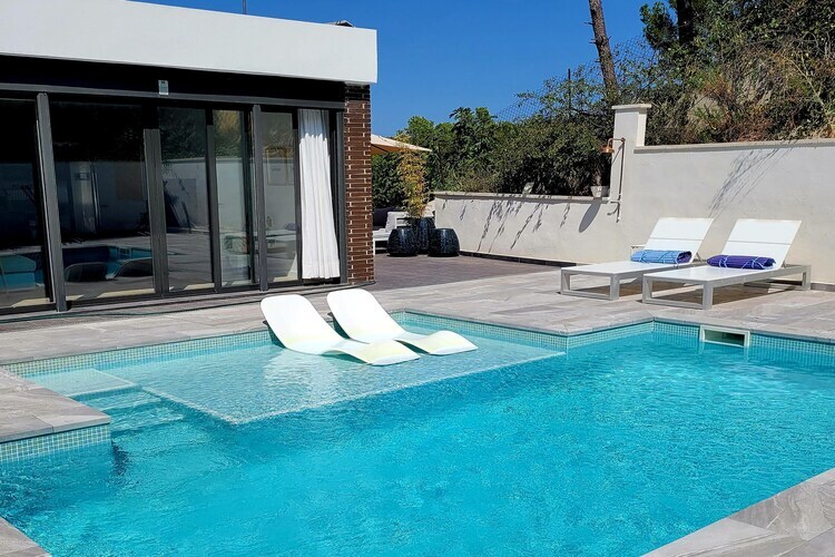 Villa moderne 5 pers. avec piscine privée près de Sitges - Photo 1