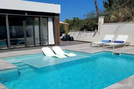 Villa moderne 5 pers. avec piscine privée près de Sitges