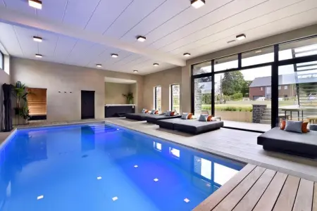 Location maison à Durby, Villa avec piscine et suites pour 12 personnes