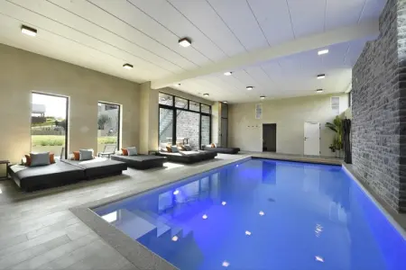 Durbuy Suites, Villa avec piscine et suites pour 12 personnes : photo 7