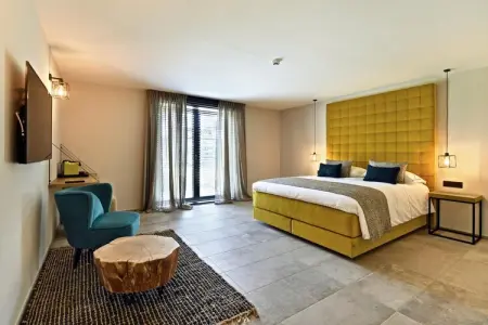 Durbuy Suites, Villa avec piscine et suites pour 12 personnes : photo 20