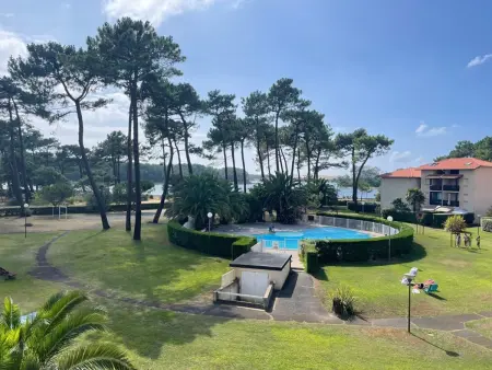 Location appartement à Soustons, Appartement, animaux acceptés - Vue piscine et lac