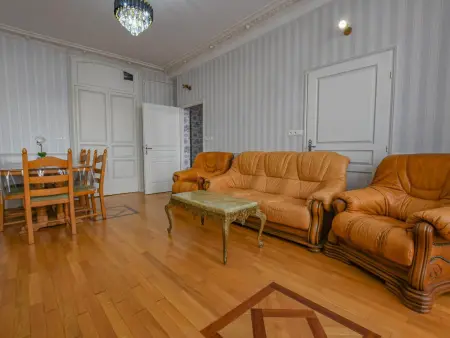 Maison de ville Bar-sur-Aube, cour privative, 9 pers. - Photo 5