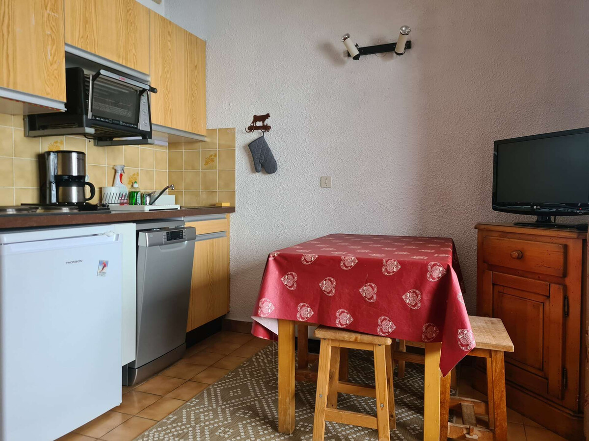 Studio lumineux balcon plein sud aux Carroz - Photo 9