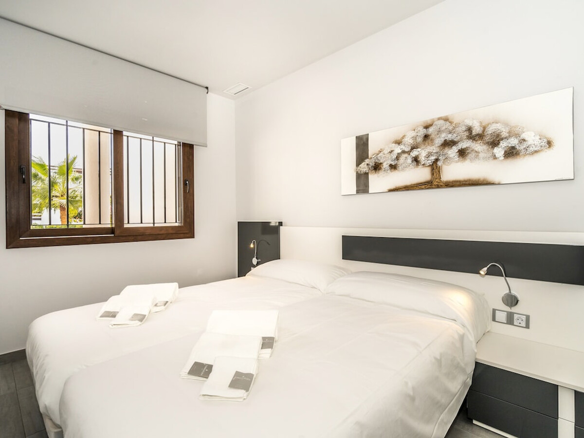 Appartement 2 ch, piscine chauffée, à 50 m de la plage - Photo 11