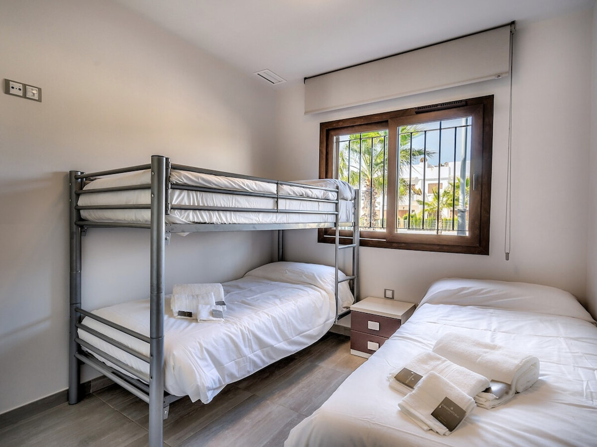 Appartement 2 ch, piscine chauffée, à 50 m de la plage - Photo 16