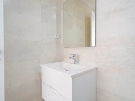 Appartement neuf 3 chambres à 20 m de la plage : photo 20