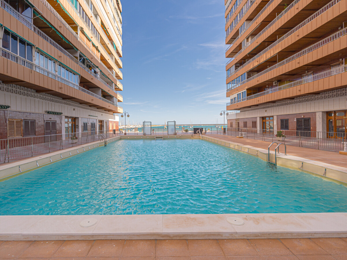 Appartement 4 pers. vue mer à Torrevieja, clim & terrasse - Photo 4