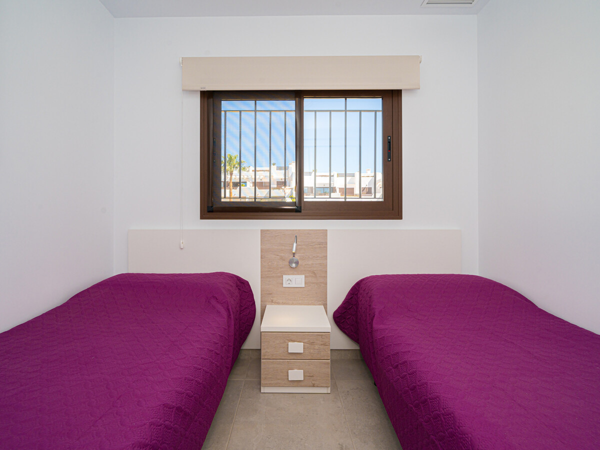 Appartement neuf 3 chambres, 100 m plage - San Juan - Photo 19
