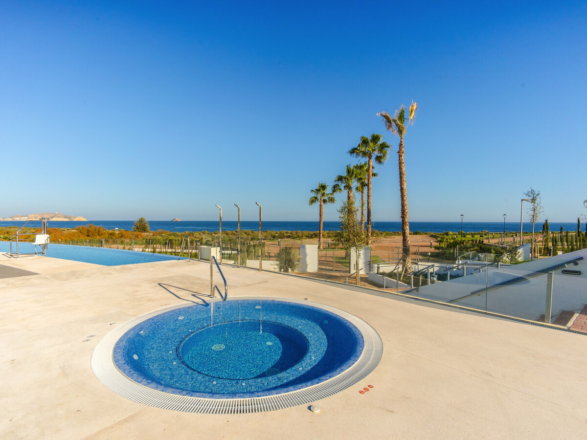Appartement neuf 3 chambres, 100 m plage - San Juan - Photo 29
