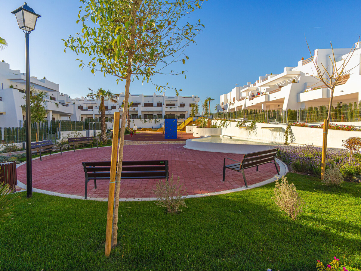 Appartement neuf 3 chambres, 100 m plage - San Juan - Photo 32