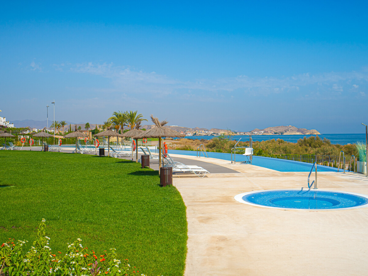 Appartement neuf 3 chambres, 100 m plage - San Juan - Photo 35