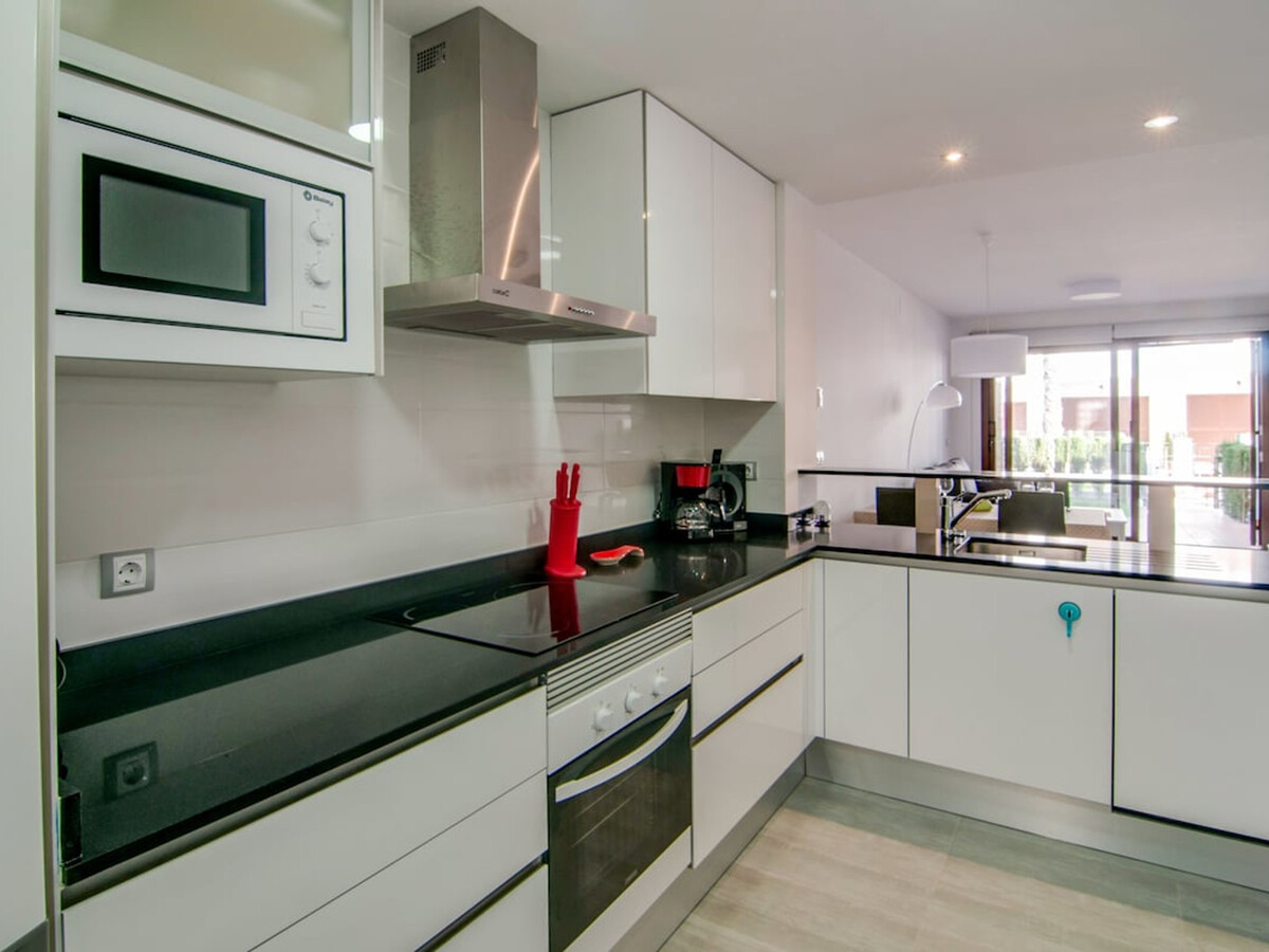 Appartement 4 pers. avec jardin privé à 50m de la plage - Photo 6