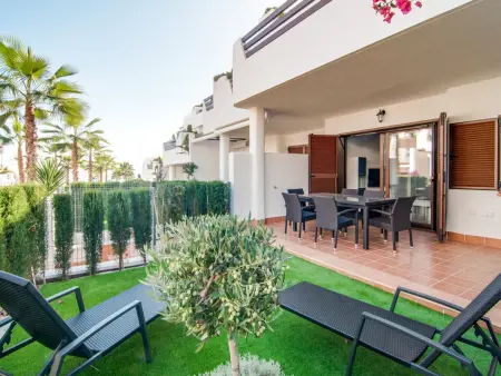 Appartement 4 pers. avec jardin privé à 50m de la plage