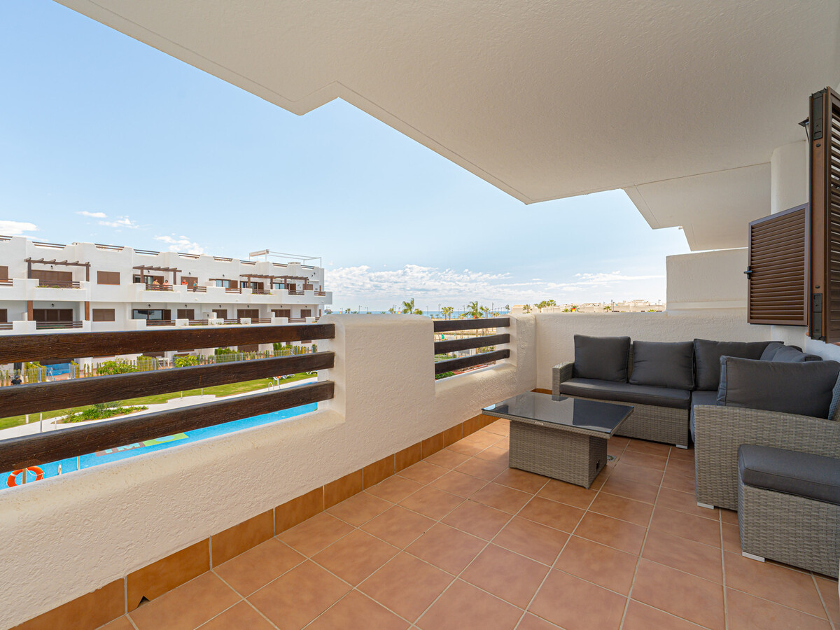 Appartement 75 m² vue piscine, 500 m plage - Photo 4