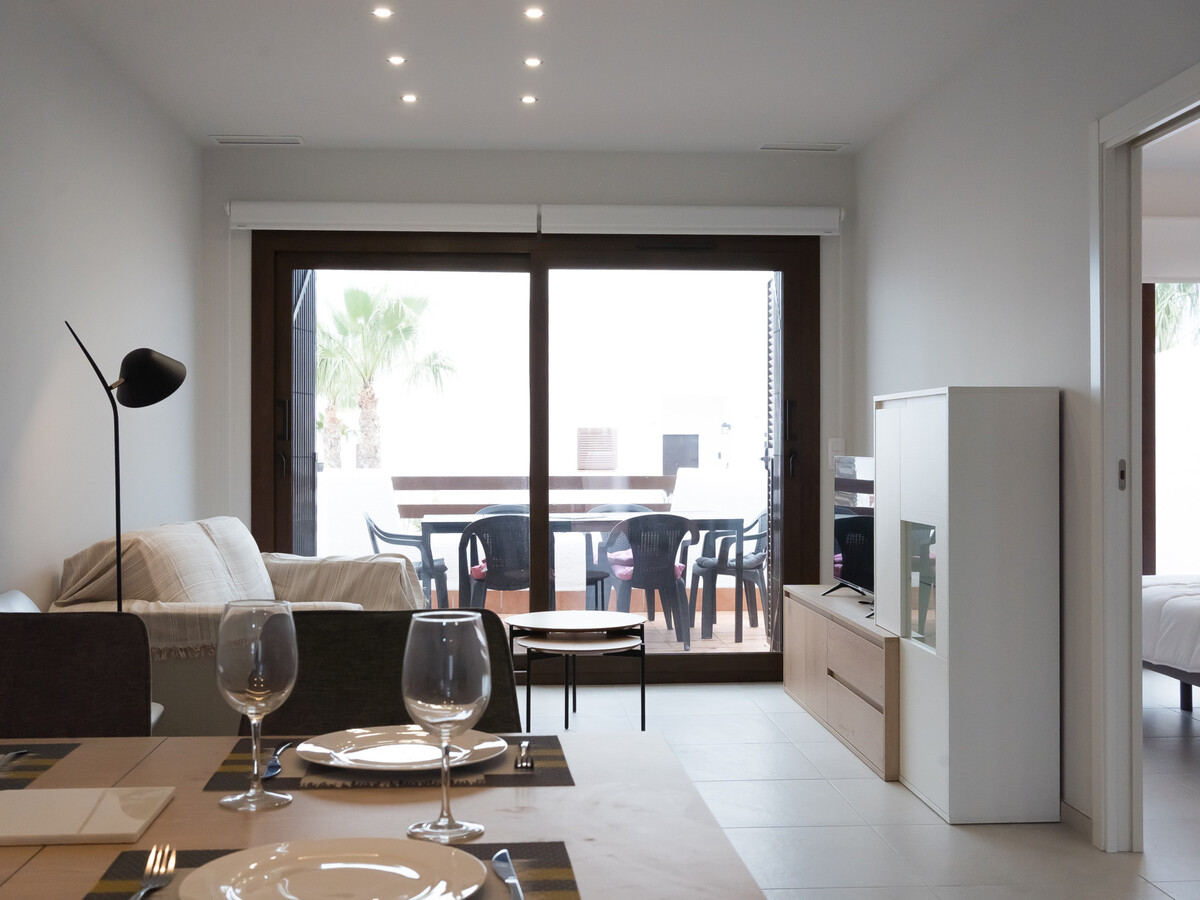 Appartement 75 m² avec terrasse et piscine chauffée - Photo 13