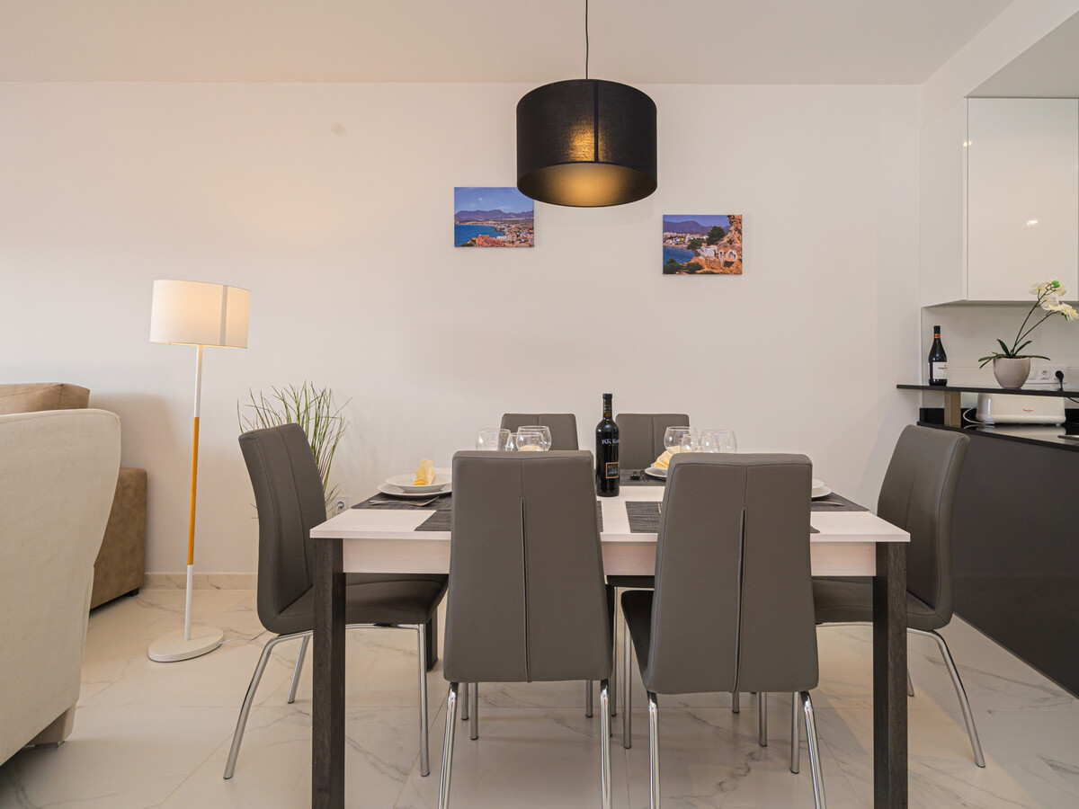 Appartement 6 pers., 3 ch. - Terrasse & piscine - Photo 8