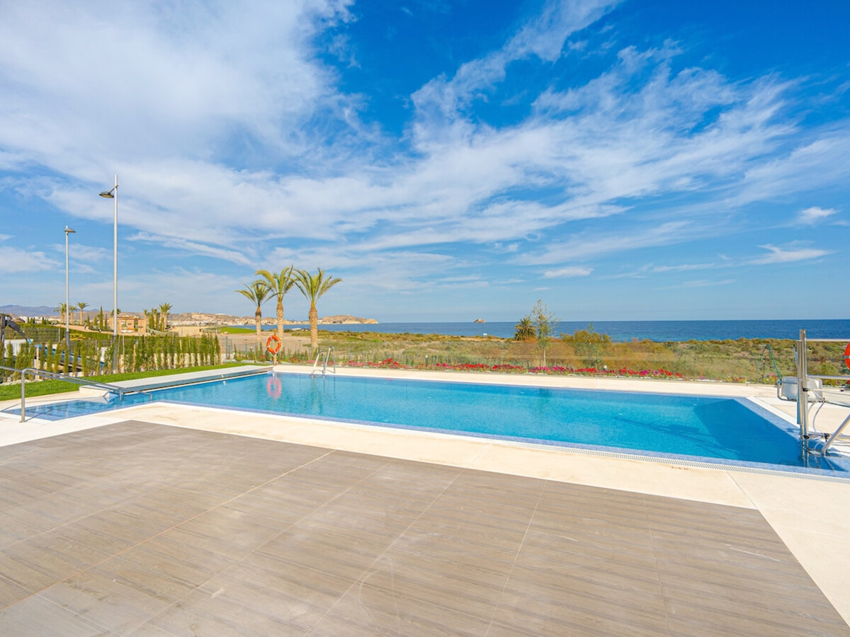 Appartement 6 pers. à 50 m de la plage, piscine - Photo 3