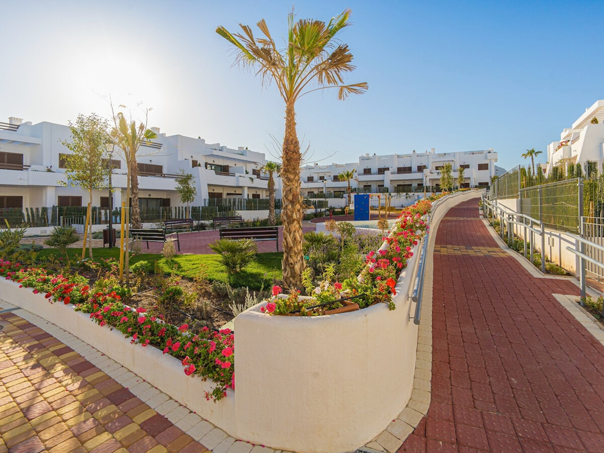 Appartement 6 pers. à 50 m de la plage, piscine - Photo 4