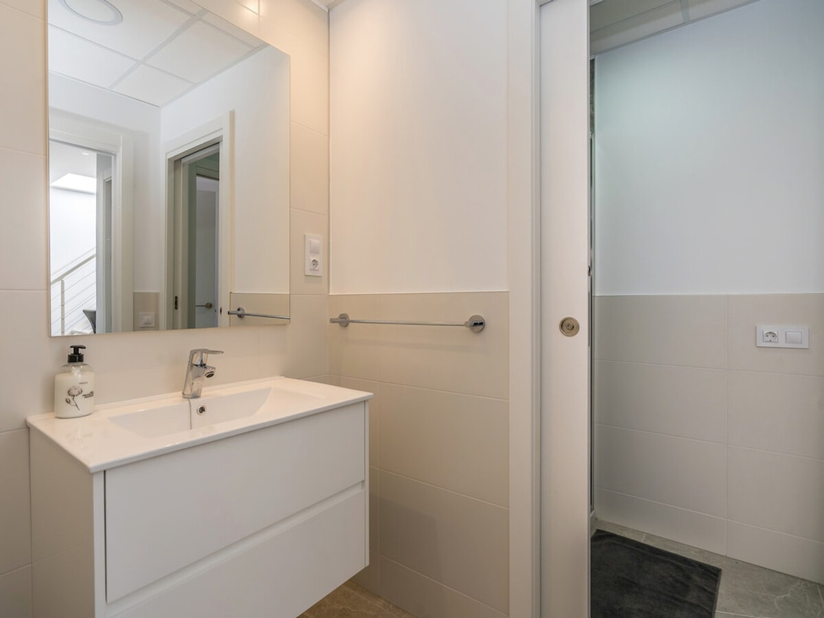 Appartement neuf vue mer, 500 m plage, piscine - Photo 13