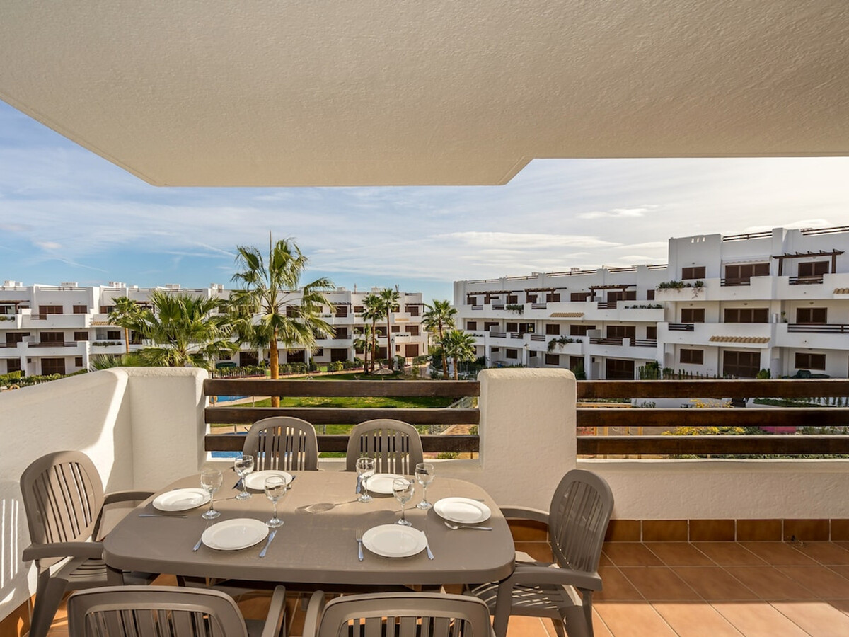 Appartement 3 chambres, piscine et plage à 500 m - Photo 4