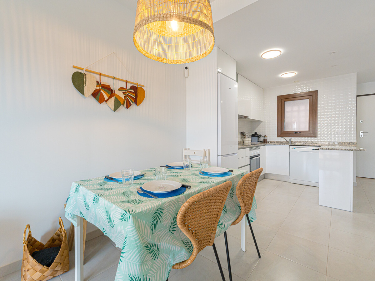 Appartement 70m² avec terrasse et vue piscine - Photo 9