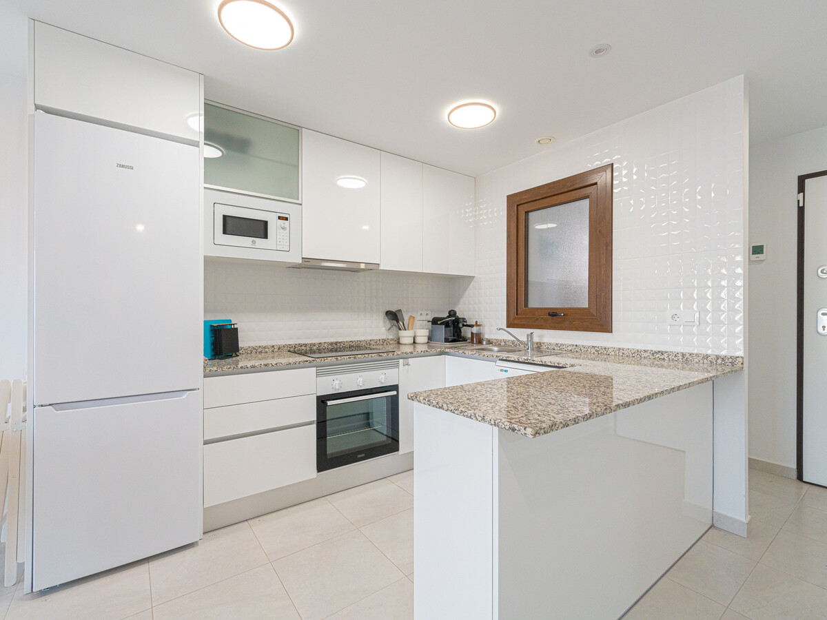 Appartement 70m² avec terrasse et vue piscine - Photo 11