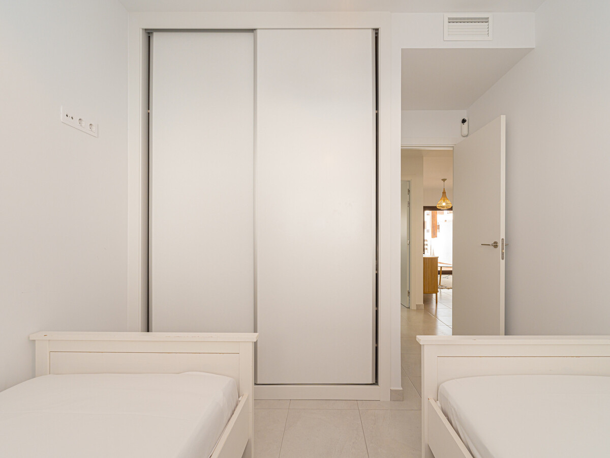 Appartement 70m² avec terrasse et vue piscine - Photo 24