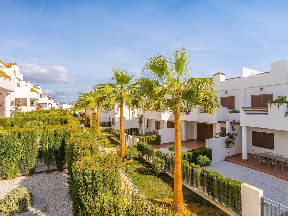 Appartement 4 pers. à 50m de la plage avec piscine chauffée - Photo 4
