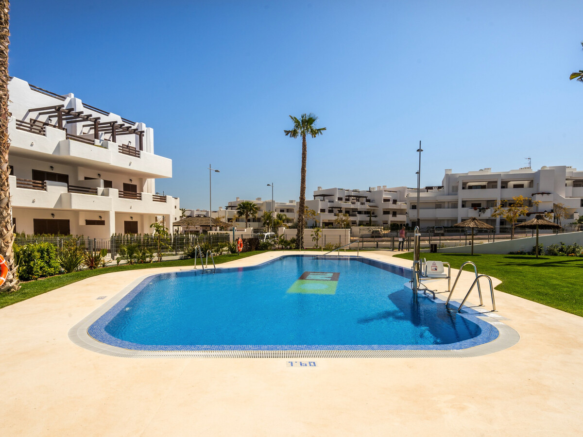 Appartement 60 m² avec terrasse et piscine à San Juan - Photo 3