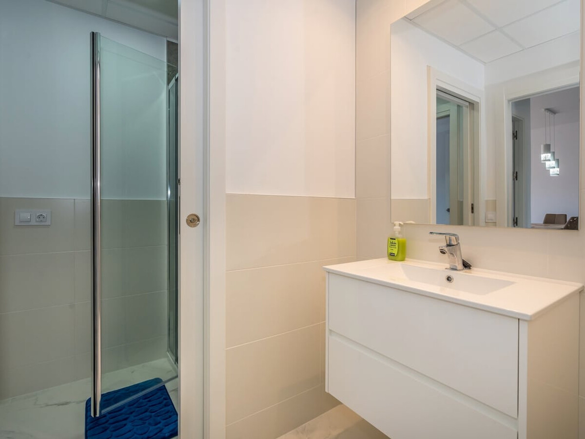 Appartement 6 pers. avec piscine à 500 m de la plage - Photo 17