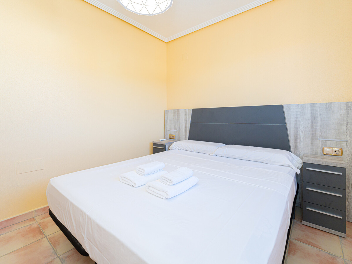 Villa moderne 6 pers. avec piscine privée à Fondó de les Neus - Photo 12