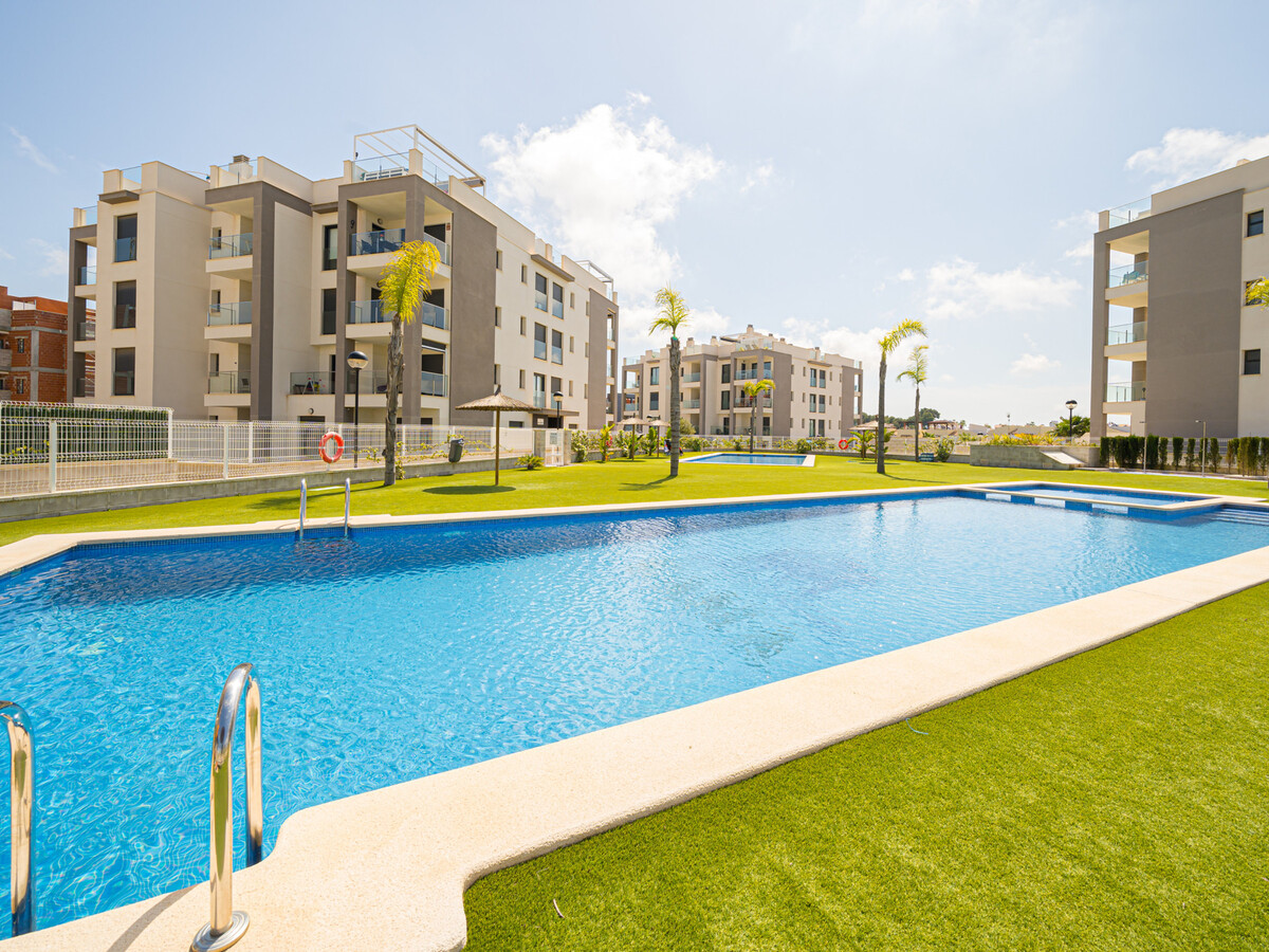 Appartement 2 ch. moderne, golf et plage à 5 min - Photo 1