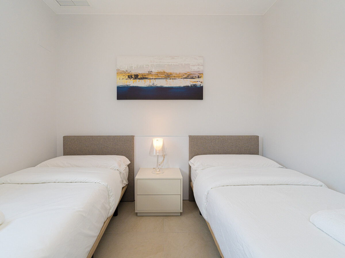 Appartement 100 m² avec terrasse et piscine chauffée - Photo 1