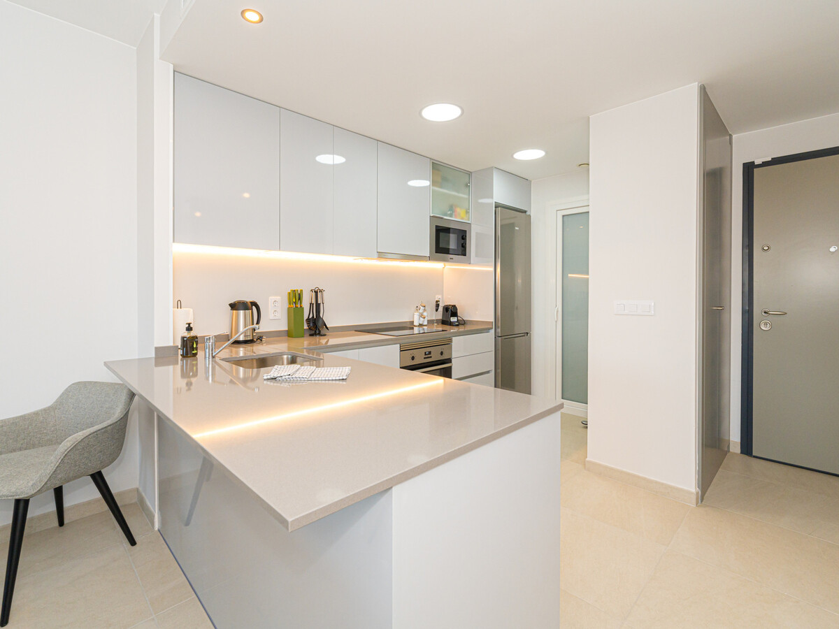 Appartement 100 m² avec terrasse et piscine chauffée - Photo 6