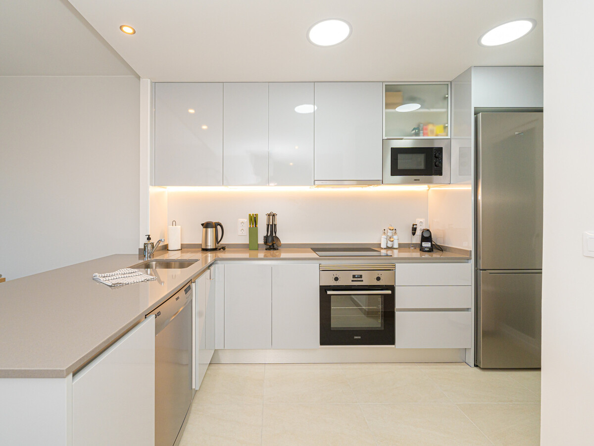 Appartement 100 m² avec terrasse et piscine chauffée - Photo 9