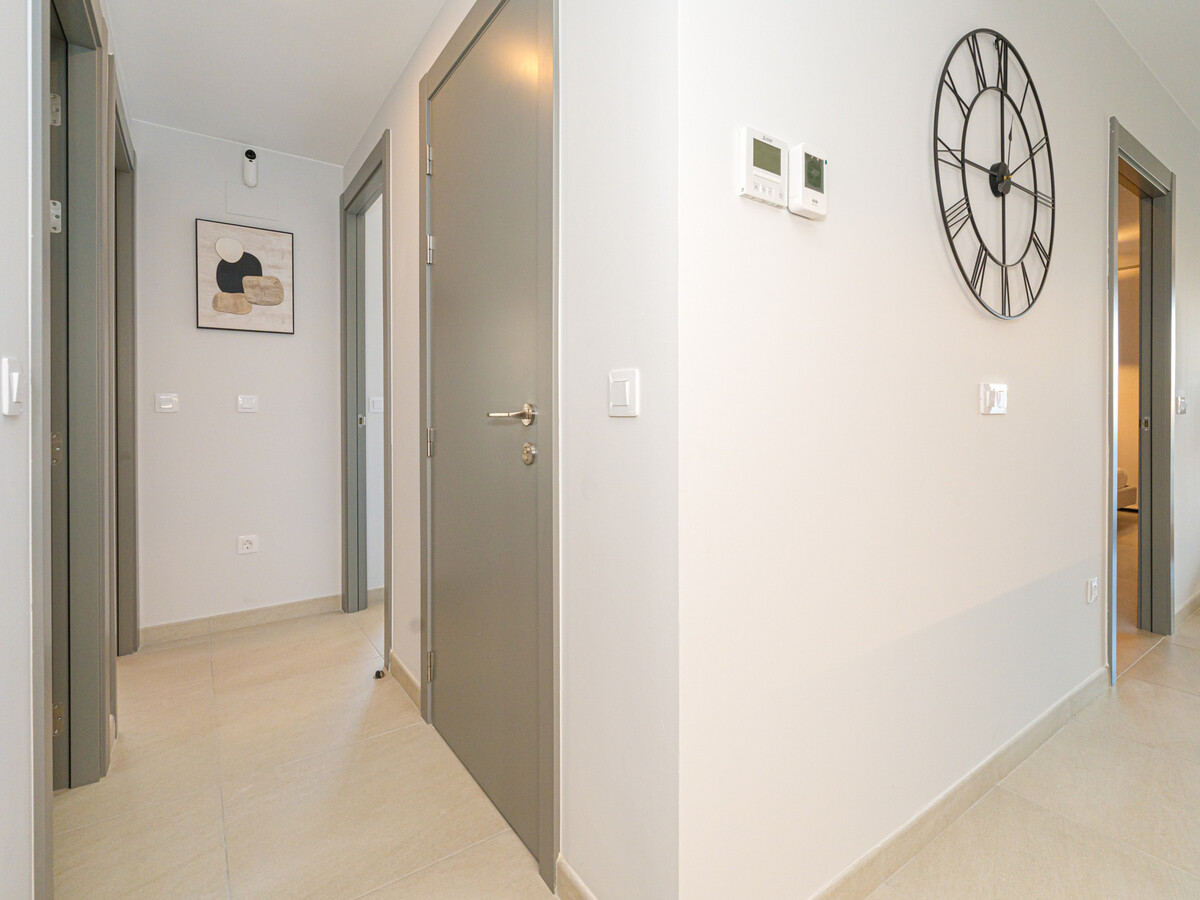 Appartement 100 m² avec terrasse et piscine chauffée - Photo 12